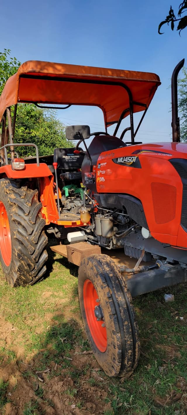 Kubota MU4501 2WD (2)