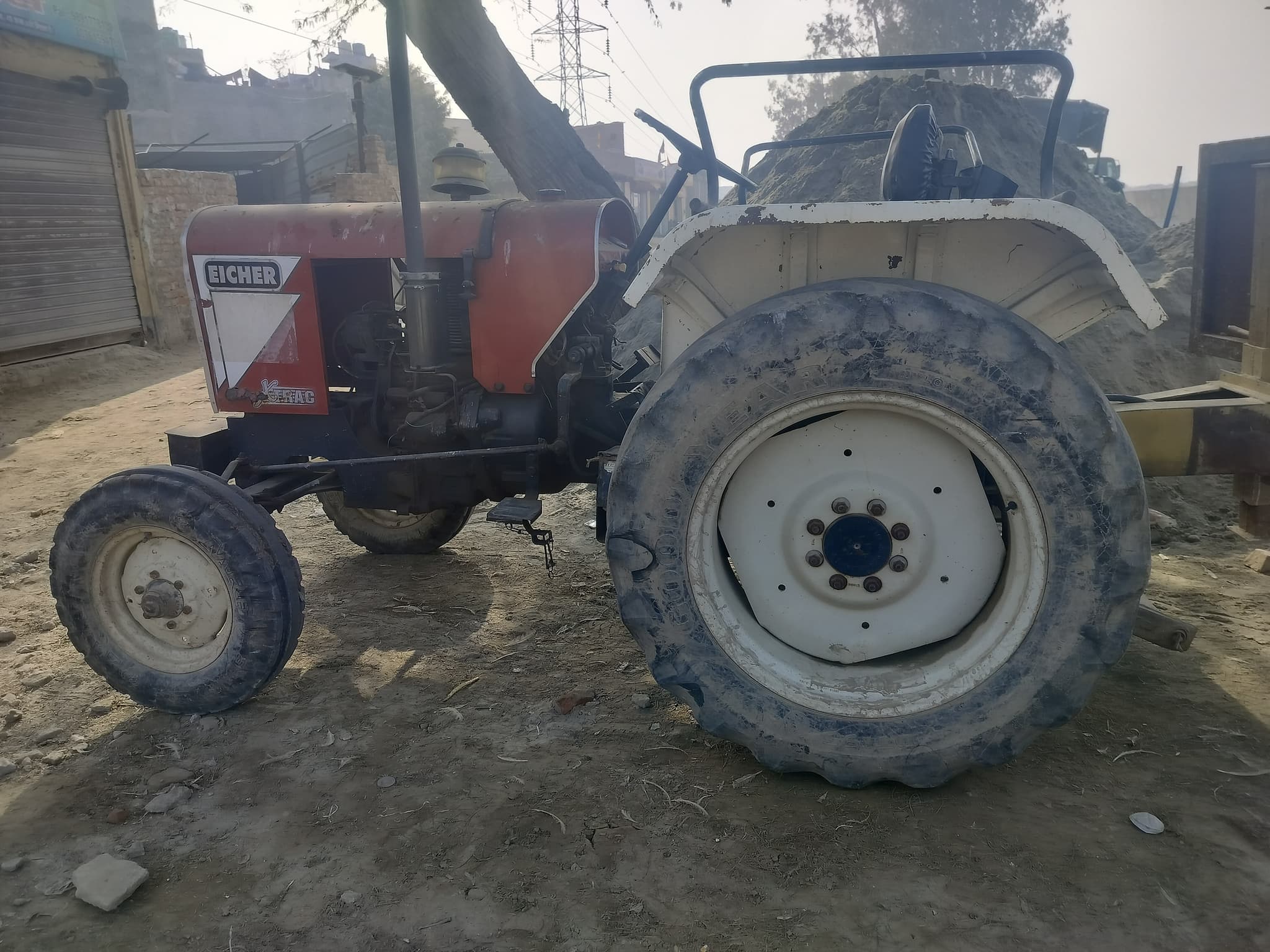 Eicher 241 XTRAC (2)