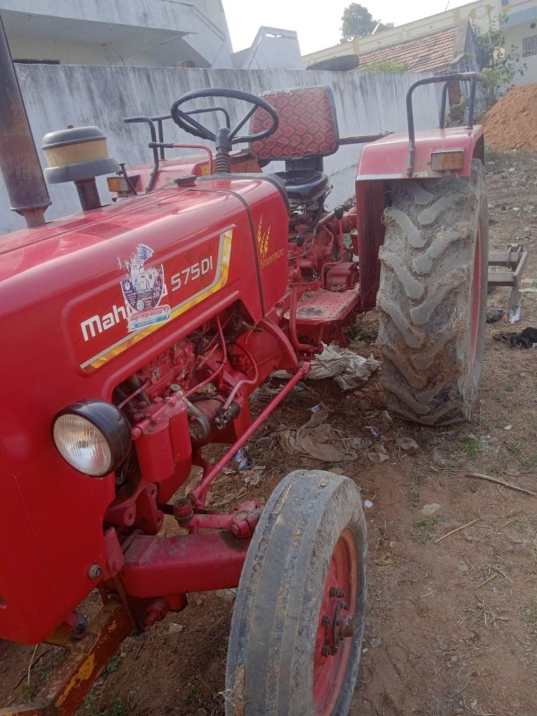 Mahindra 575 DI (3)