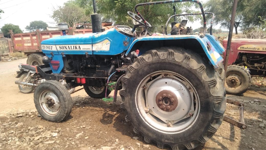 Sonalika DI 745 III (4)