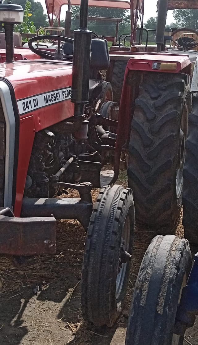 Massey ferguson 241 (4)
