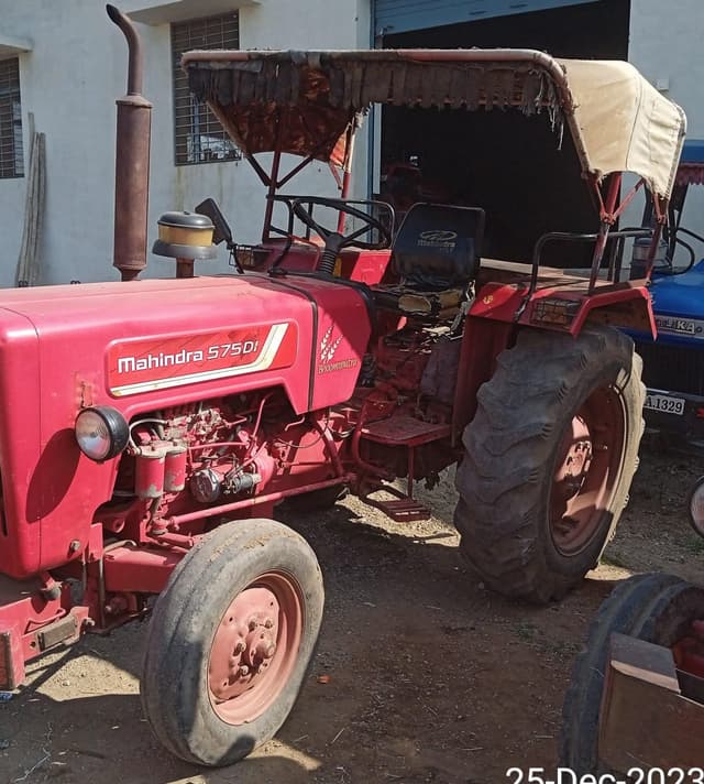 Mahindra 575 DI (2)