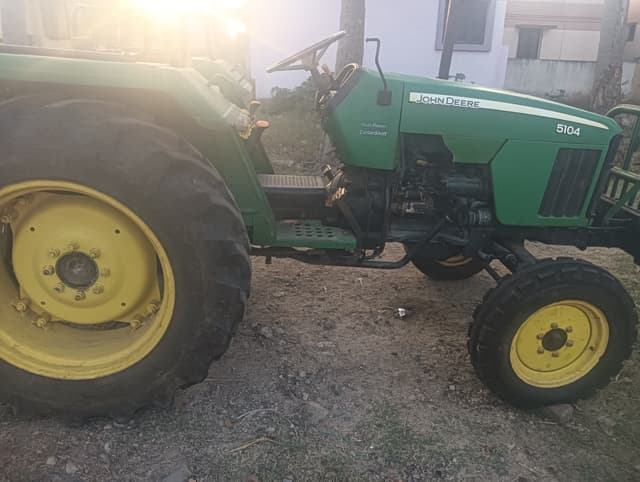 John deere 5105 (4)