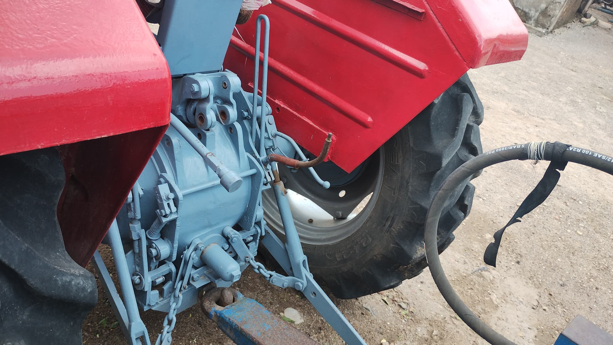 Massey ferguson 1035 DI (3)