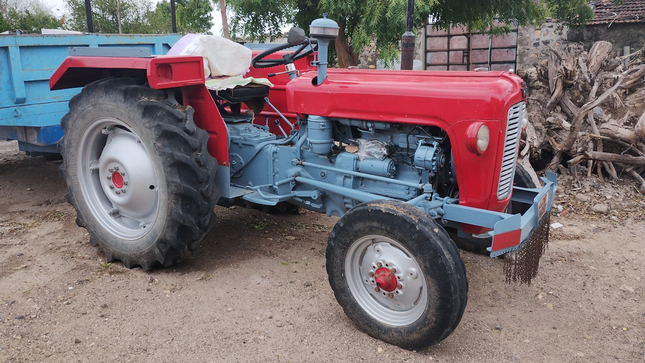 Massey ferguson 1035 DI (4)