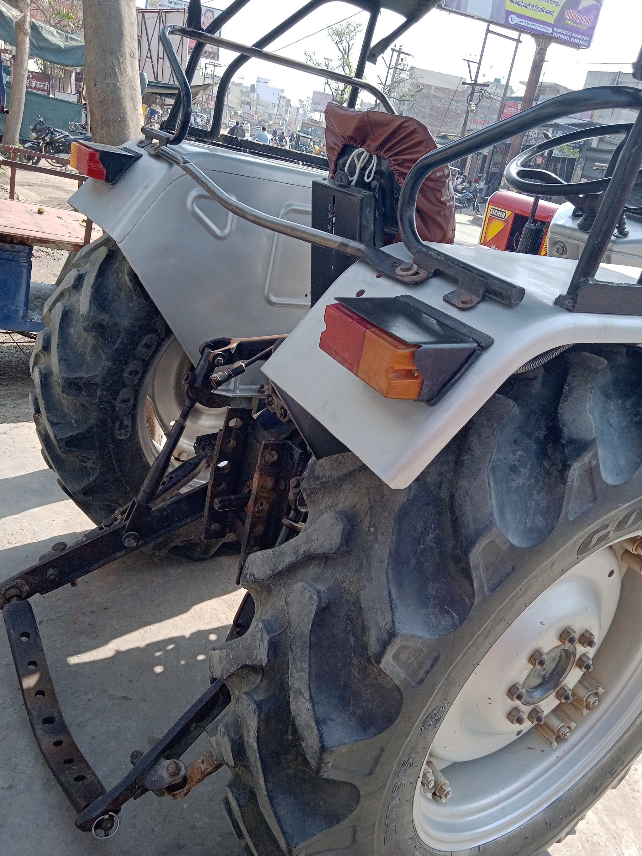 Eicher 333 SUPER DI (3)