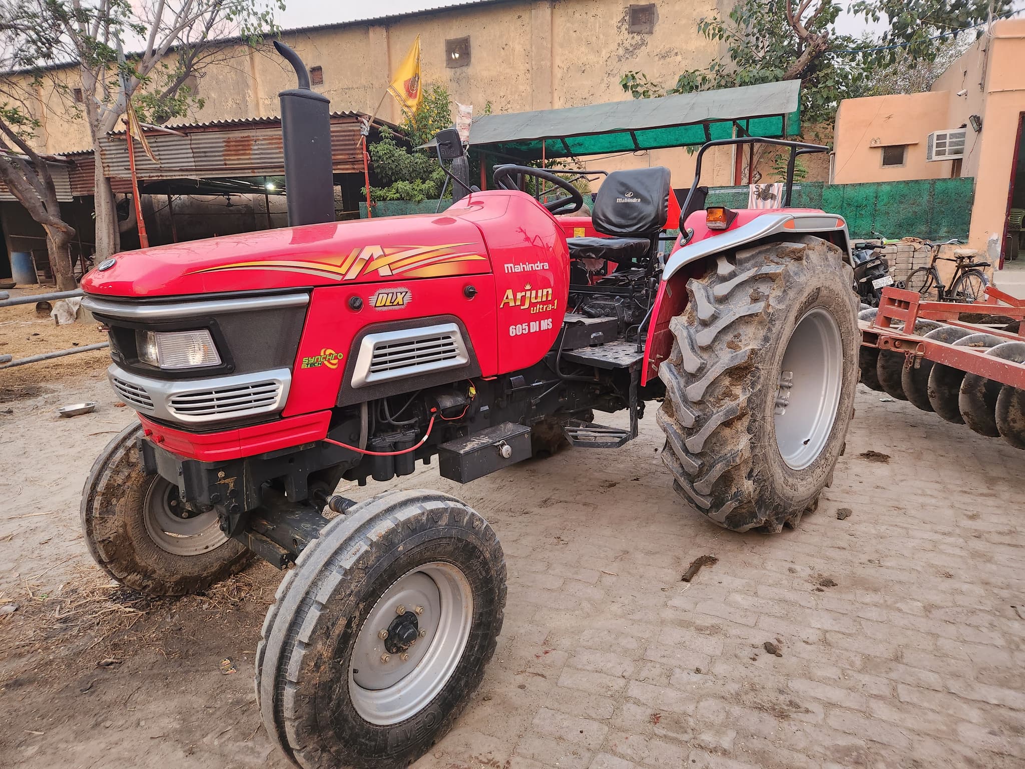 Mahindra Arjun 605 DI MS
