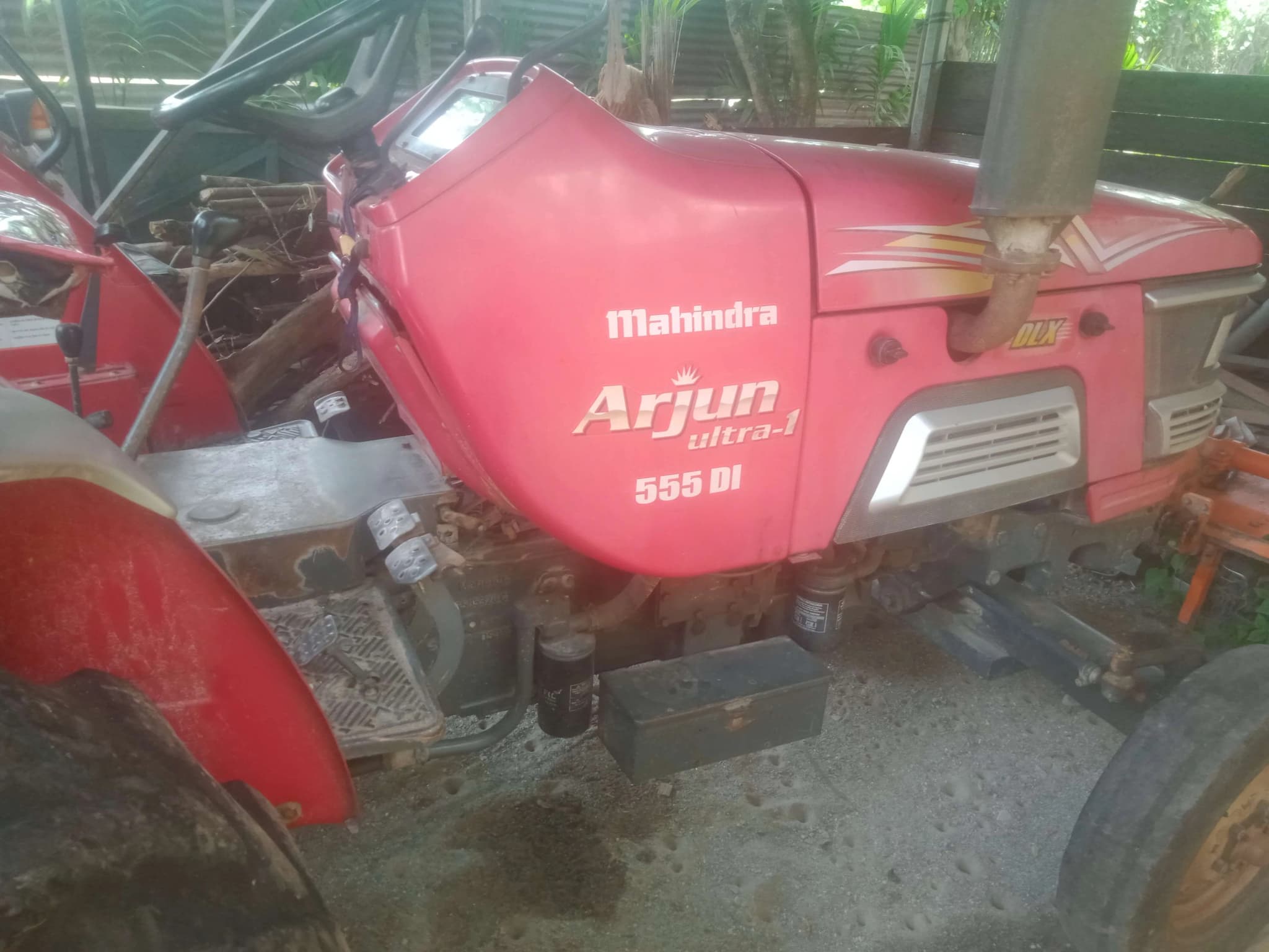 Mahindra Arjun 555 DI (3)