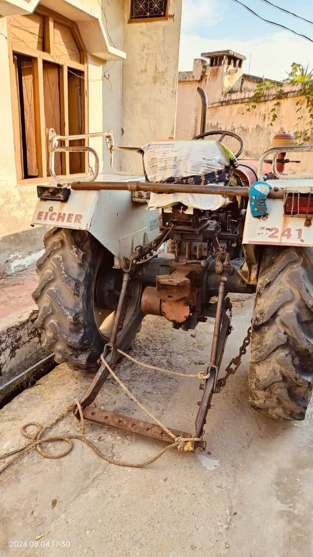 Eicher 241 XTRAC (4)