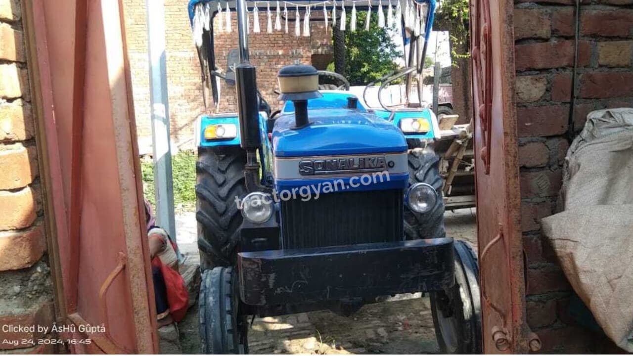 Sonalika DI 745 III Sikander