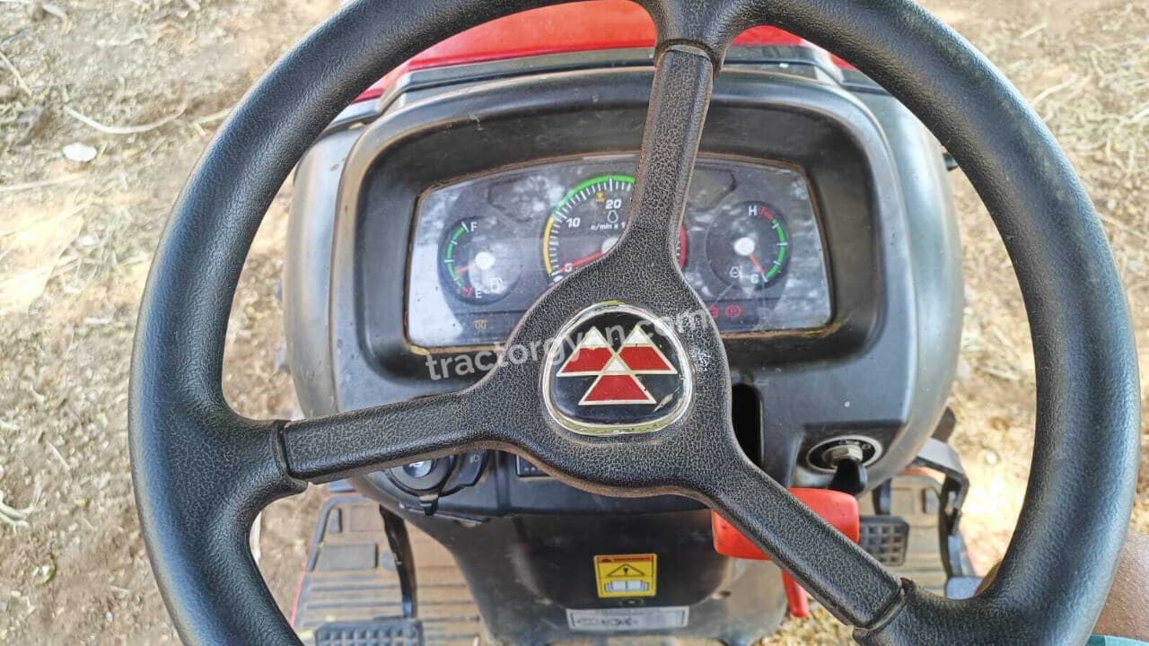 Massey ferguson 6028 4WD (3)