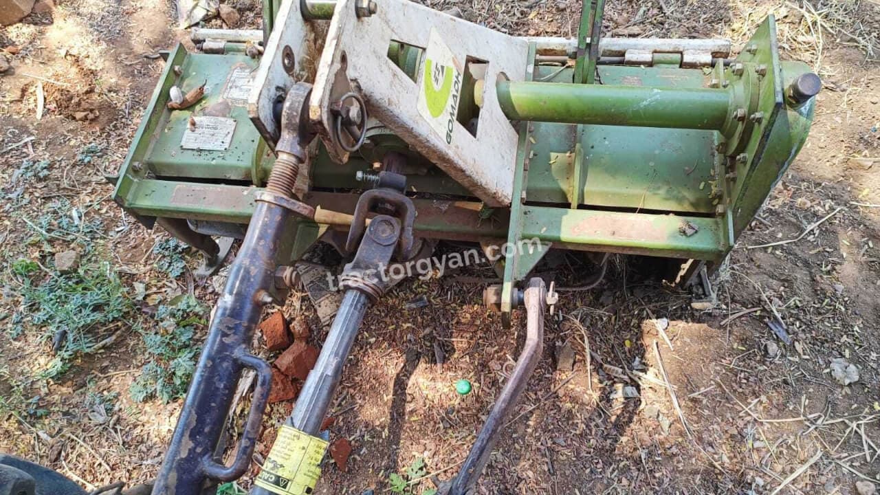 Massey ferguson 6028 4WD (4)