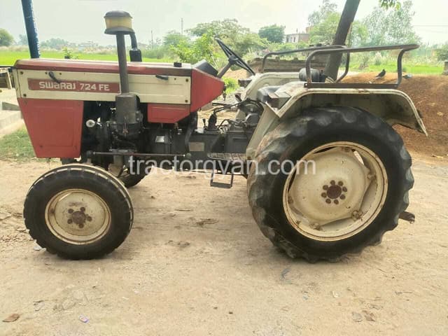 Swaraj 724 FE (3)
