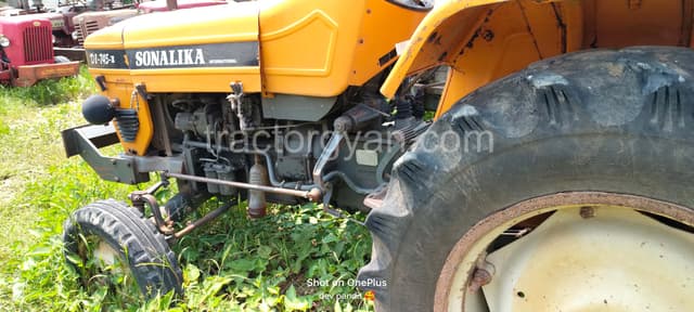 Sonalika DI 745 DLX (2)