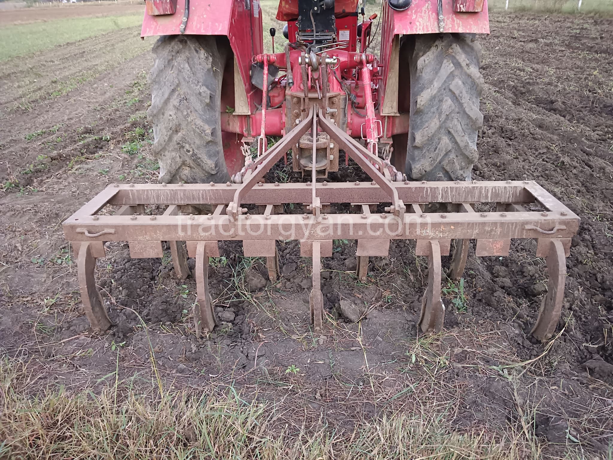 Mahindra 275 DI TU PP (3)