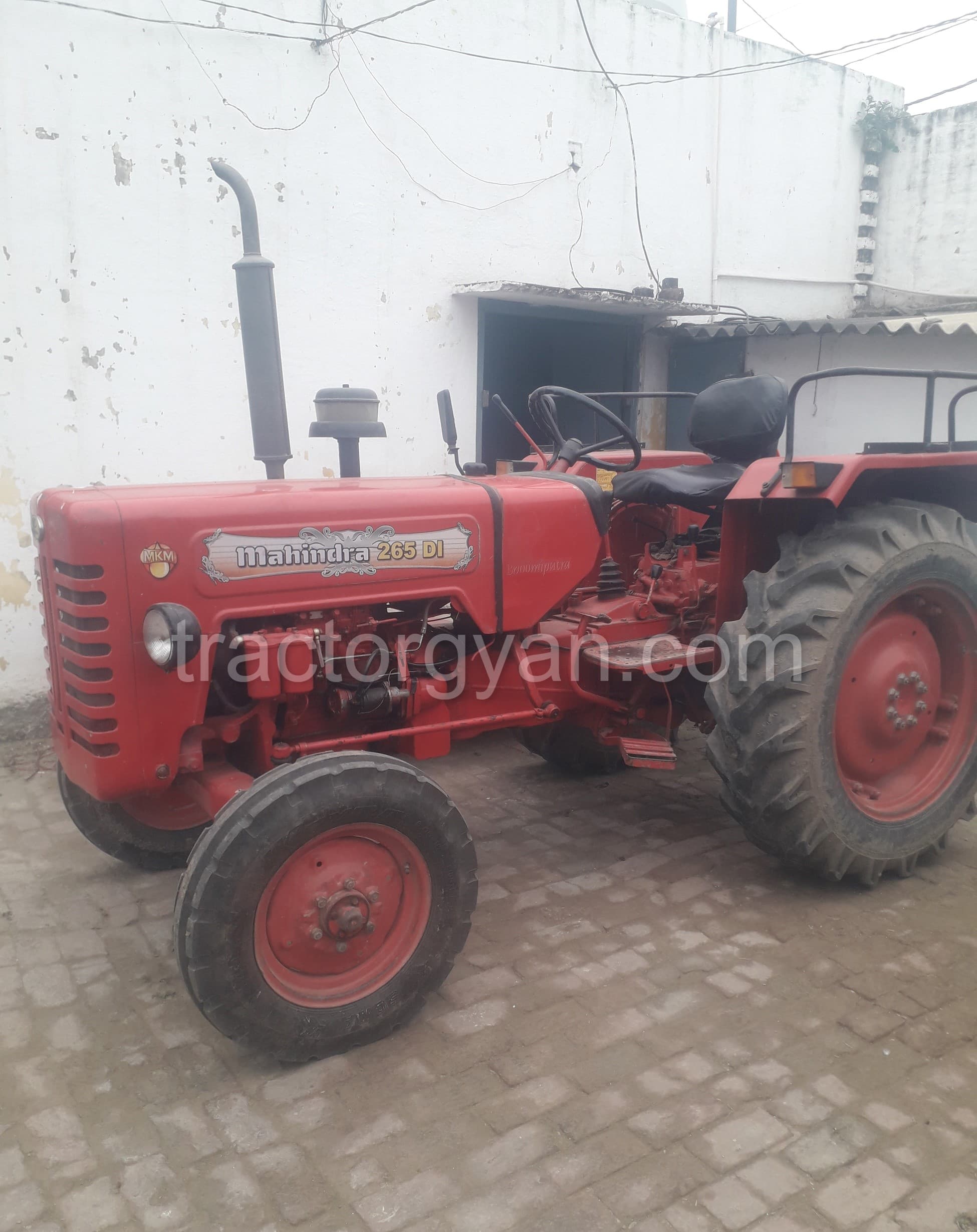 Mahindra 245 di Orchard