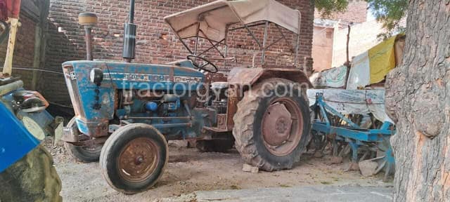 Farmtrac 45 Classic (2)