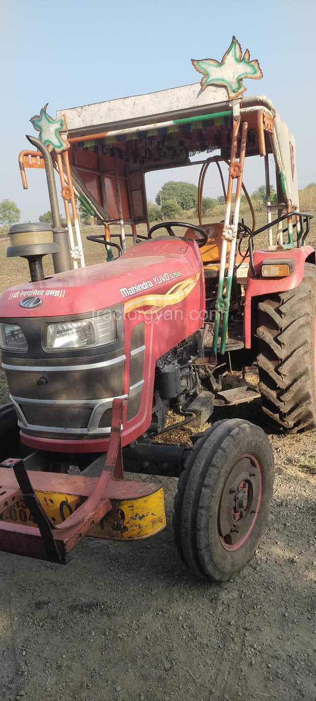 Mahindra YUVO 575 DI (2)