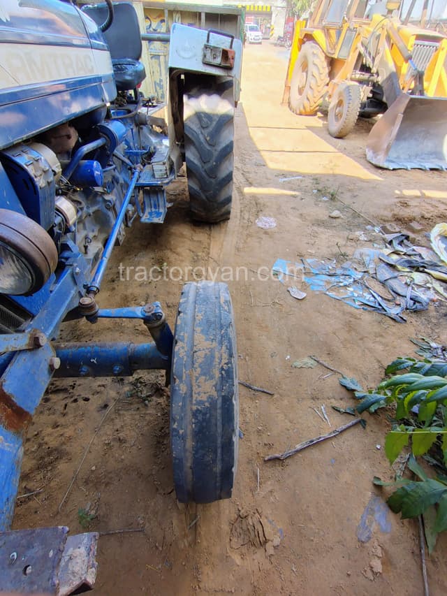 Farmtrac 45 Classic (4)