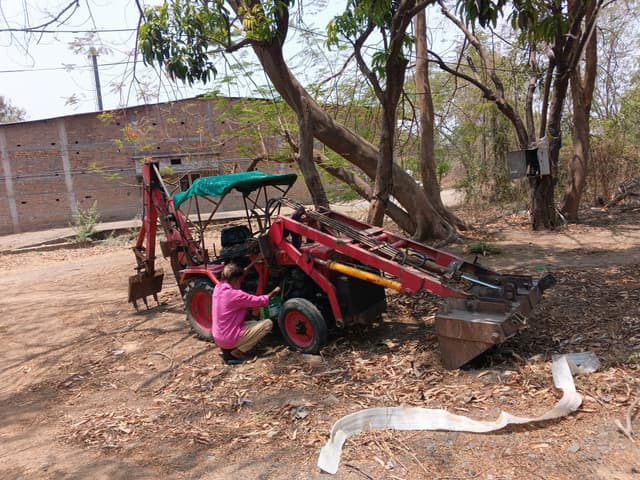 Mahindra Yuvraj 215 NXT NT (4)