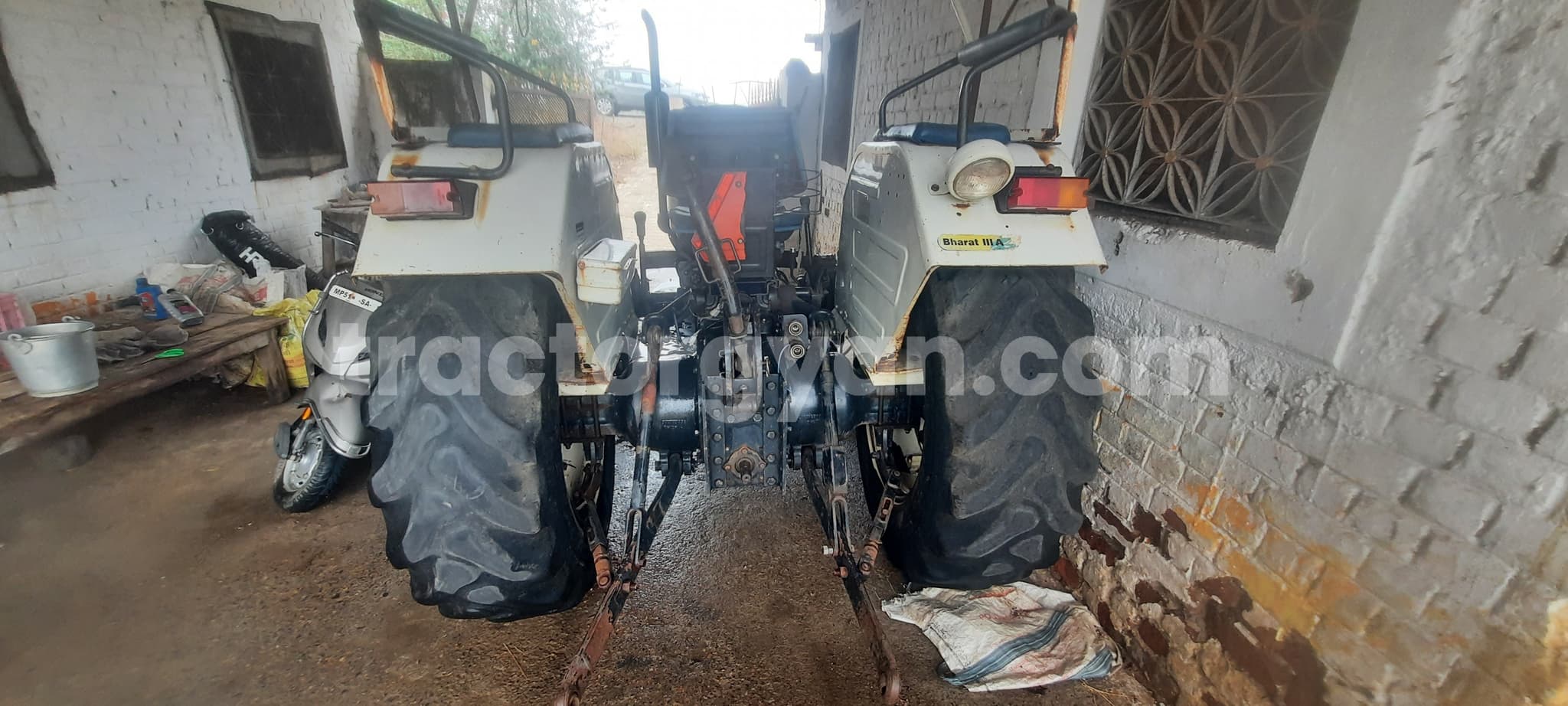 Powertrac 4455 BT (2)