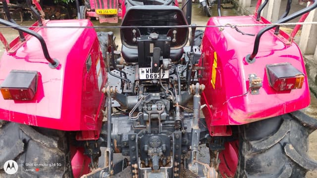 Mahindra Yuvo Tech plus 575 4WD (3)