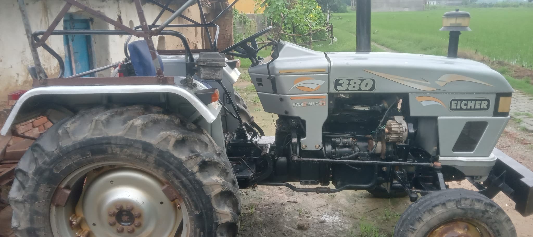 Eicher Select Model (2)