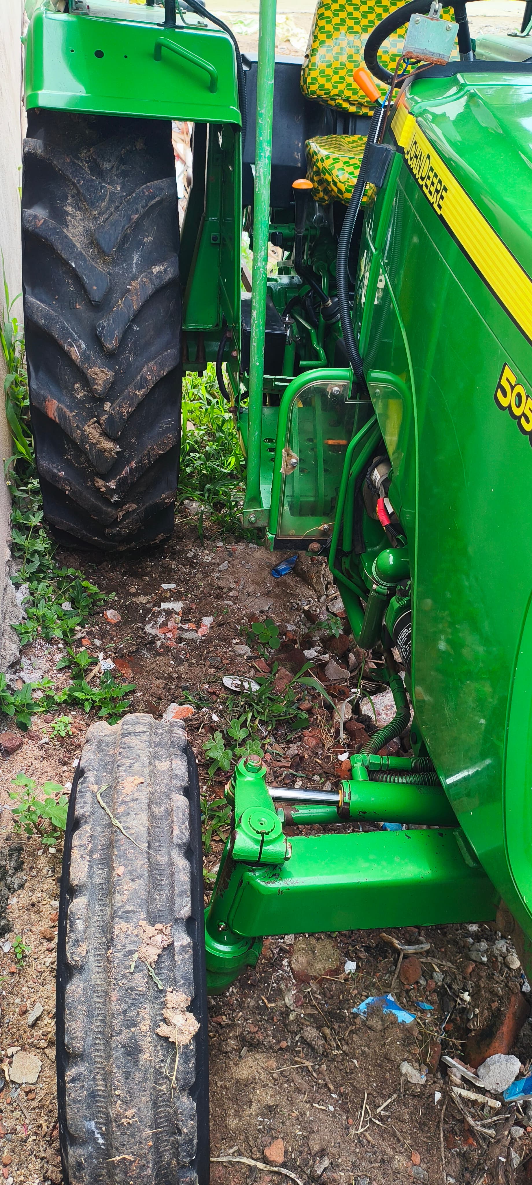 John deere 5050 D (2)