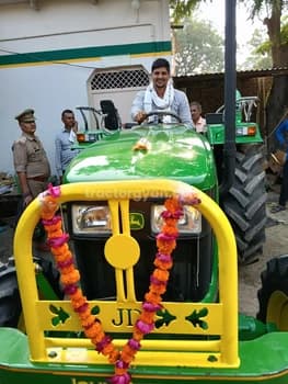 John deere 5050 D GearPro LiftPro 4WD (1)