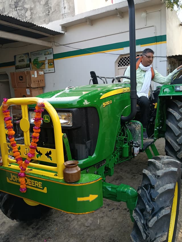 John deere 5050 D GearPro LiftPro 4WD (3)