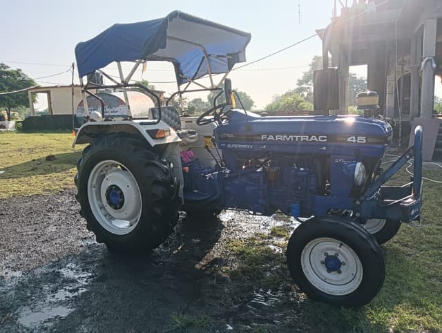 Farmtrac 45 Classic Supermaxx (2)