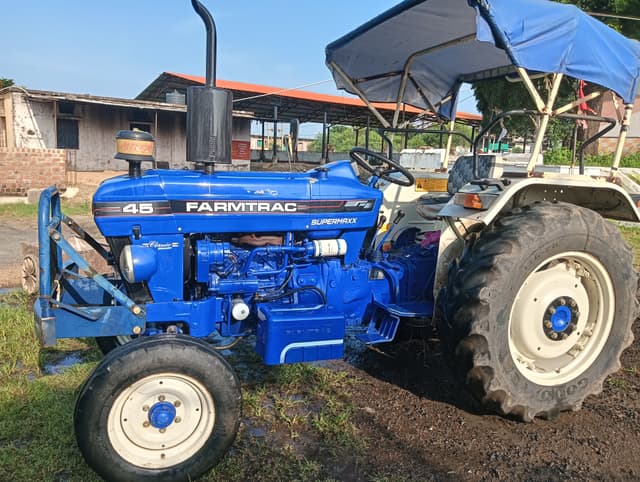 Farmtrac 45 Classic Supermaxx (4)