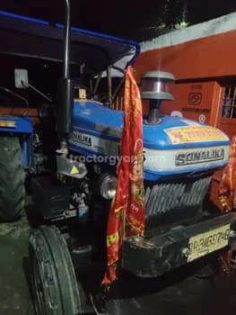 Sonalika DI 35 image 1
