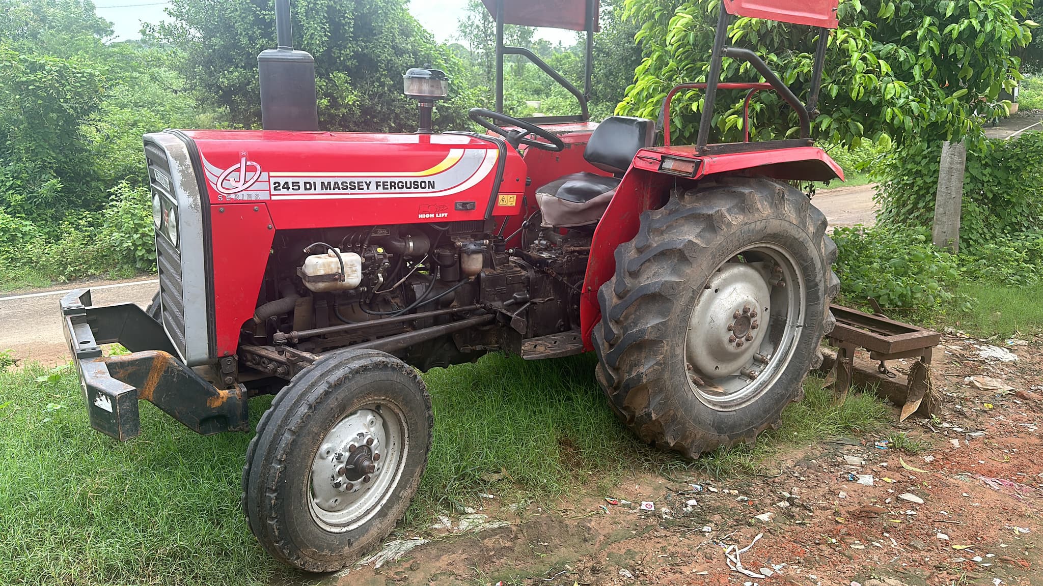 Massey ferguson 245 DI (4)