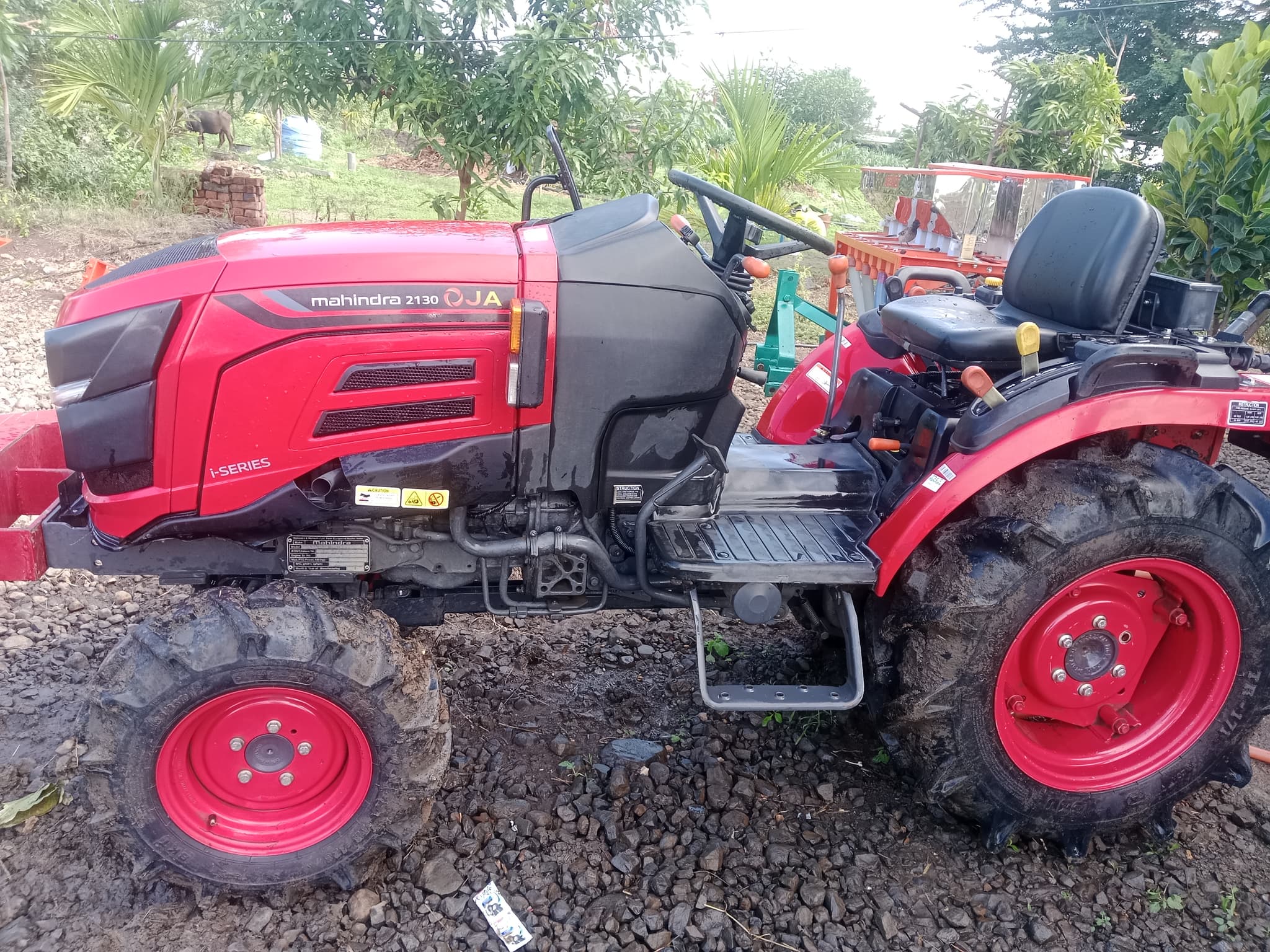 Mahindra OJA 2130 (2)