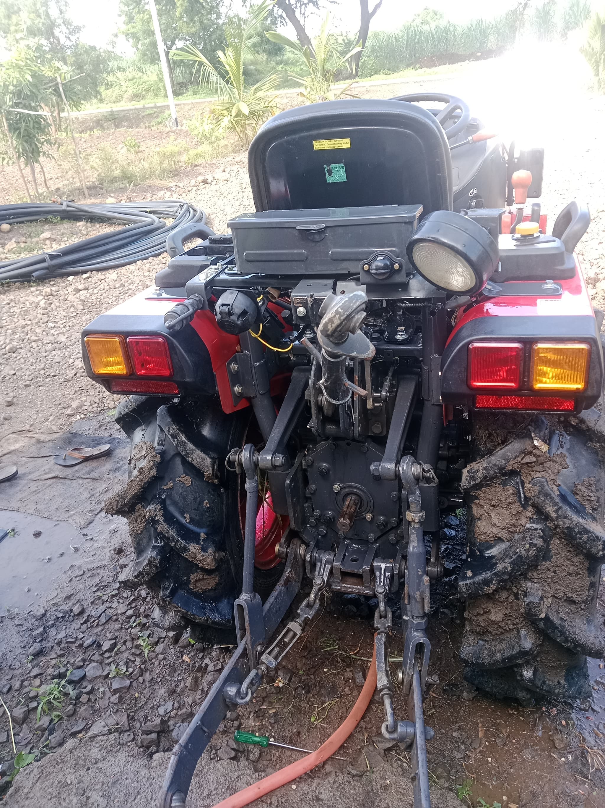 Mahindra OJA 2130 (3)