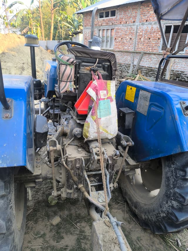 Swaraj 834 XM (35HP) (2)