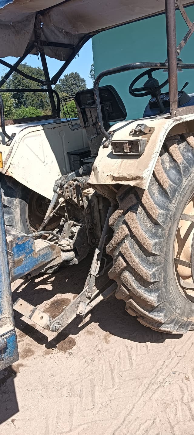 Swaraj 834 XM (35HP) (2)