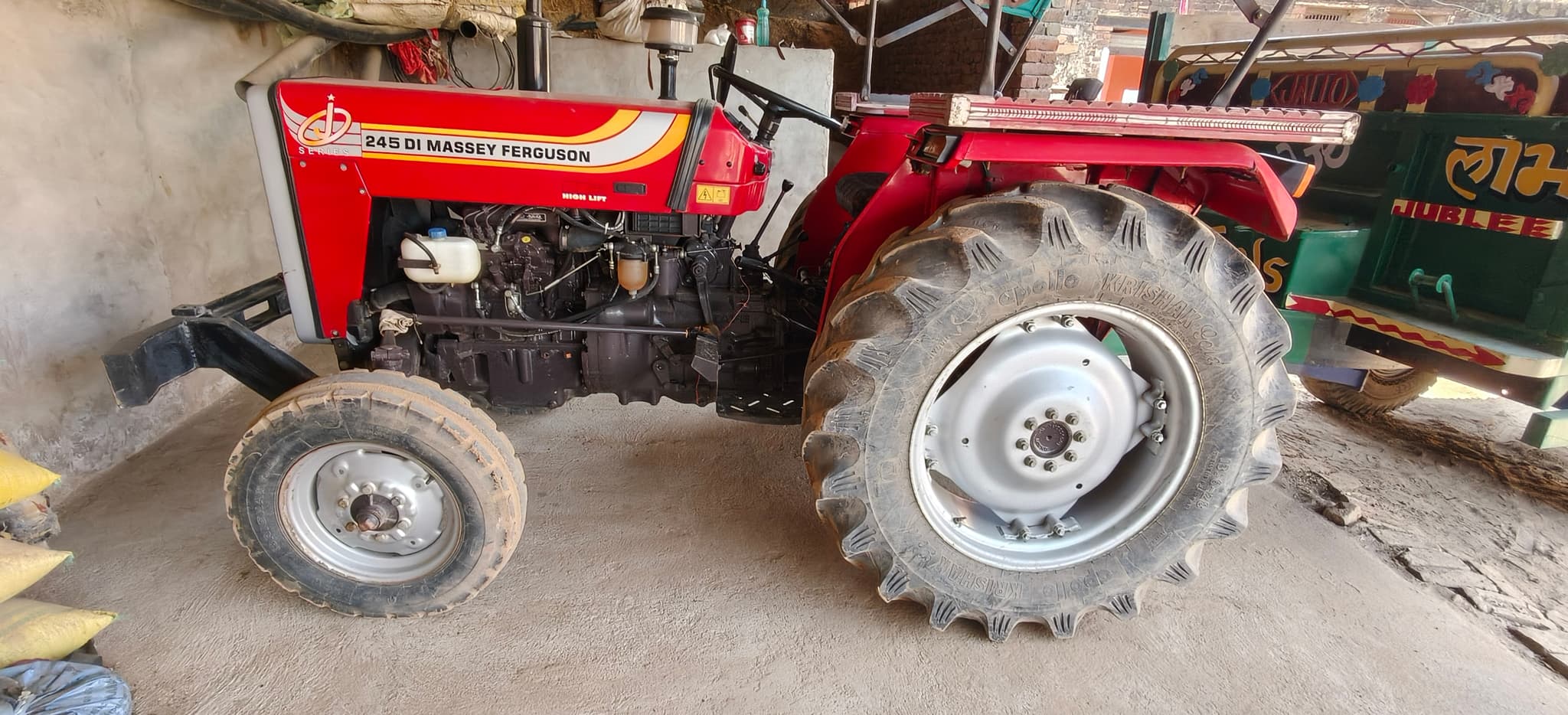 Massey ferguson 245 DI (50HP) (1)