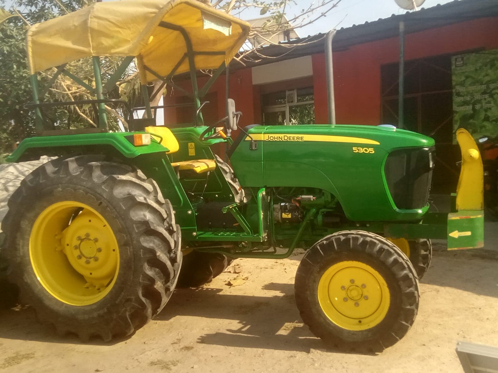 John deere 5305 (Trem IV) (55HP) (4) John deere 5305 (Trem IV) (55HP) (4)