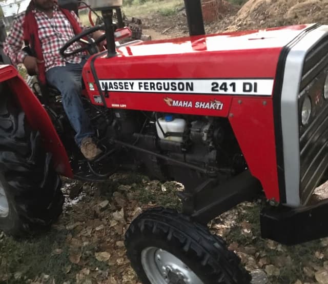 Massey ferguson 241 DI Maha Shakti (2)