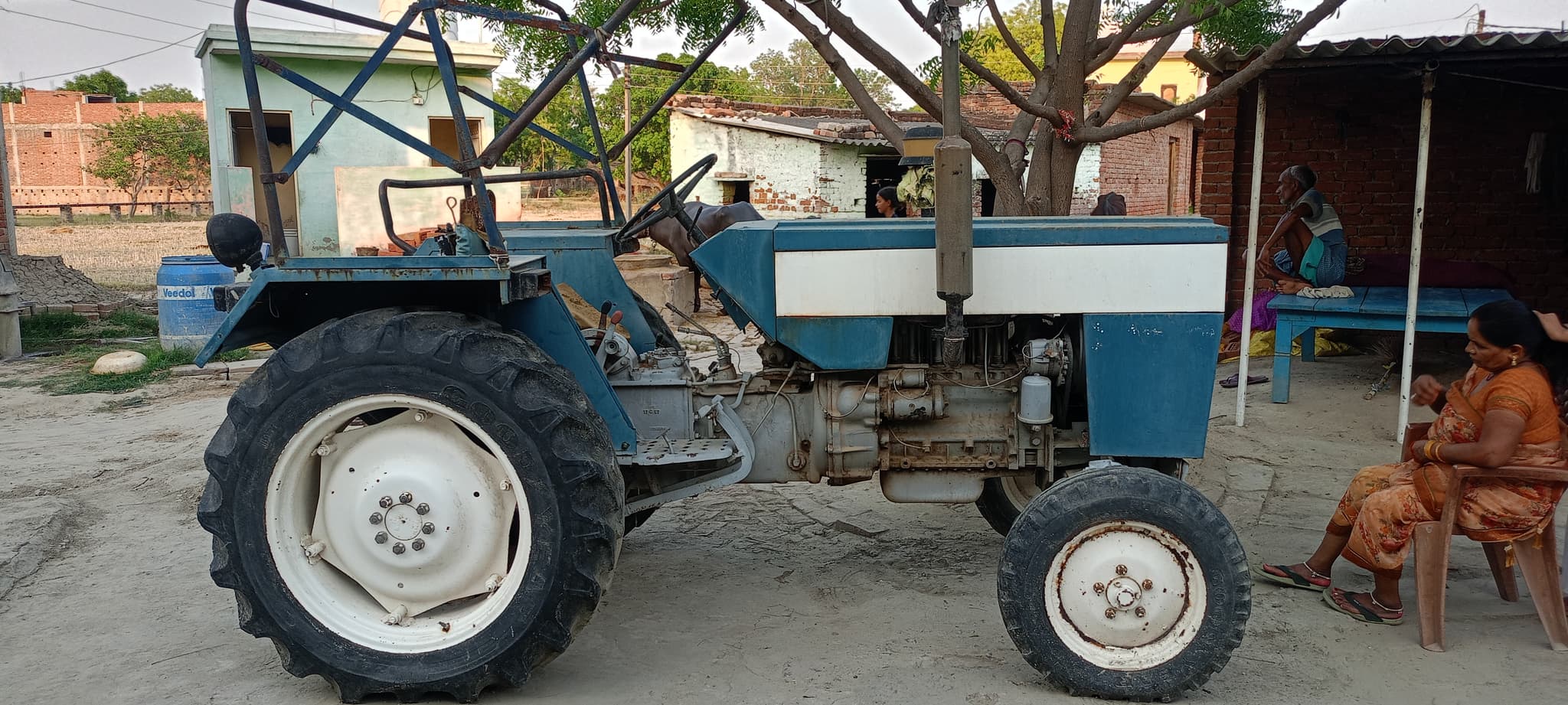 Swaraj 735 FE (HP) (3) Swaraj 735 FE (HP) (3)