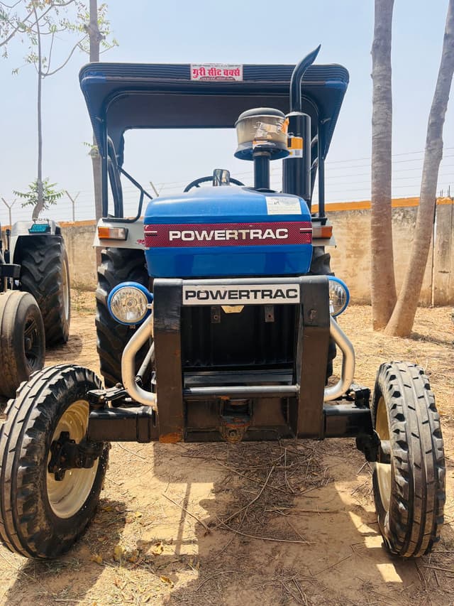 Powertrac 434 RDX DS (35HP) (1)