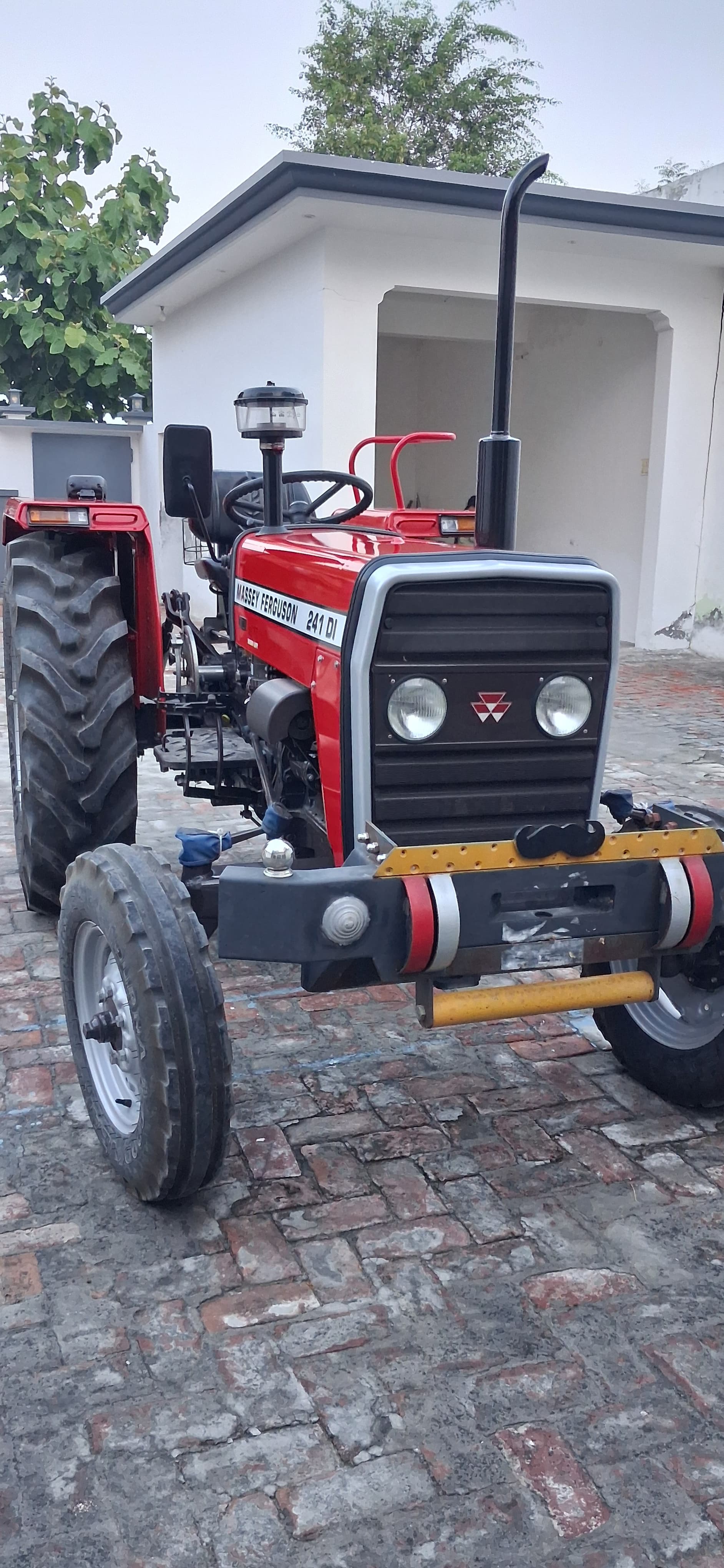 Massey ferguson 241 DI (42HP)