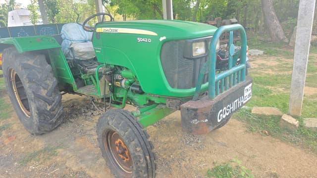 John deere 5042 D (42HP) (2)