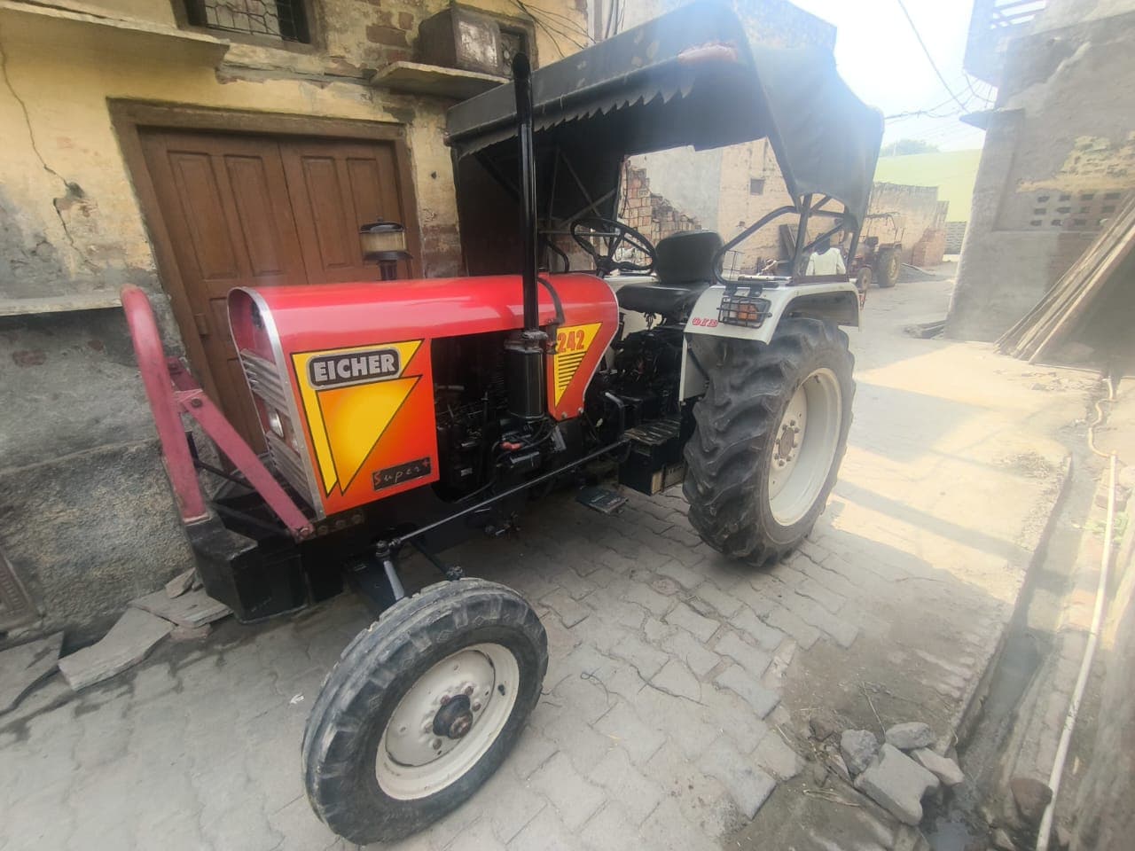 Eicher 242 (25HP) (4)