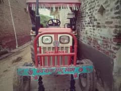 Swaraj 724 XM image 1