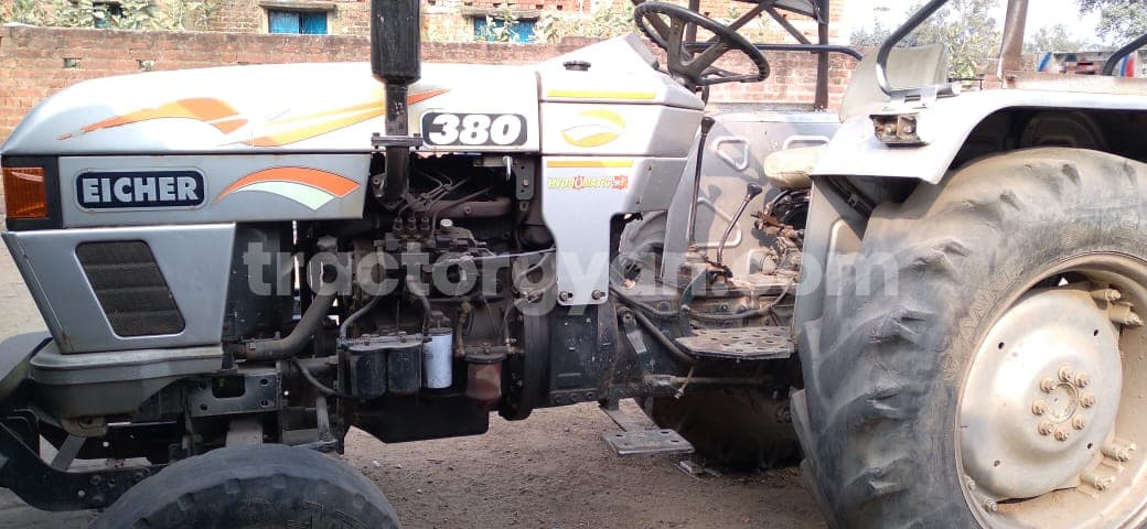 Eicher 380 SUPER DI (2)