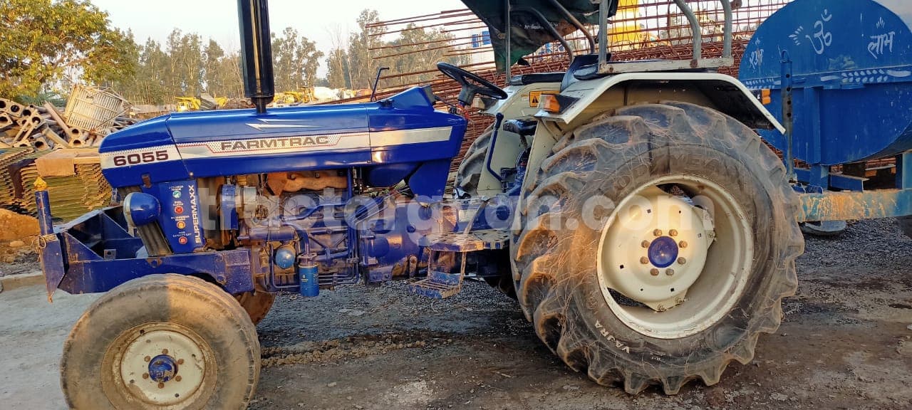 Farmtrac 6055 (2)