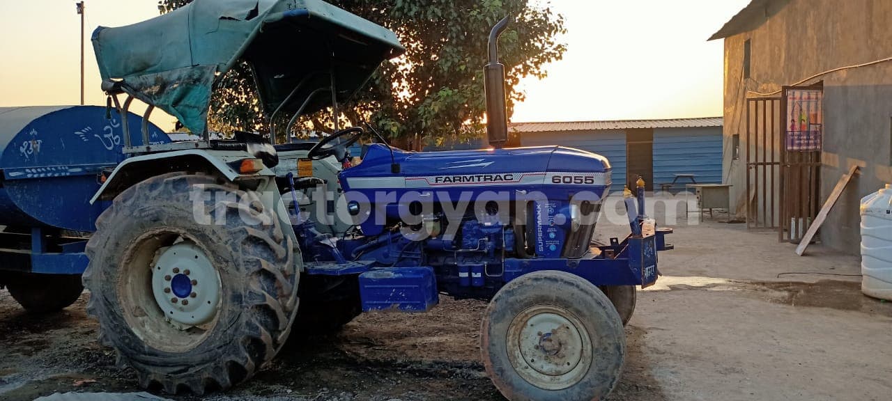 Farmtrac 6055 (3)